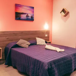 Orchidea For Tourists And Hesperia Hospital Modena