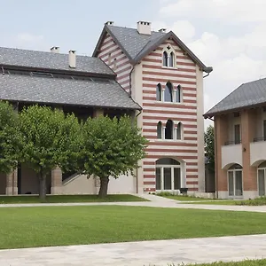  Aparthotel Cascina La Salette Italia